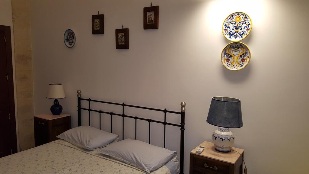 Bed and Breakfast Federico II Bríndisi Exterior foto
