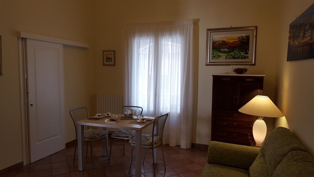 Bed and Breakfast Federico II Bríndisi Exterior foto